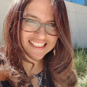 Meet your Posher, Roxana